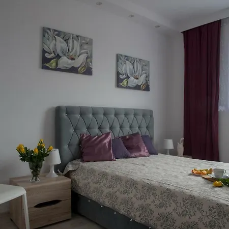 Rowna Apartment